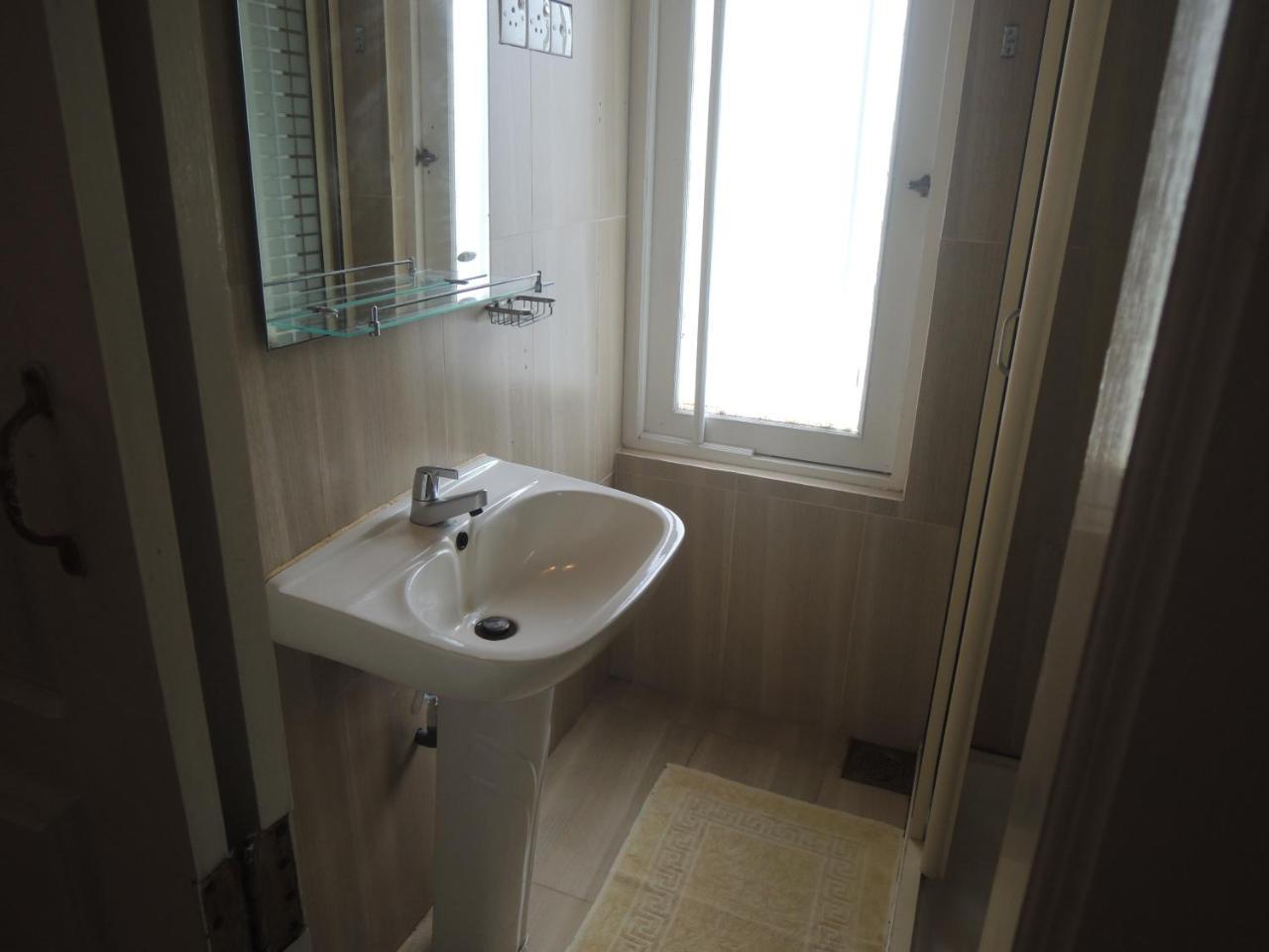Hostel Residence Бентота Экстерьер фото
