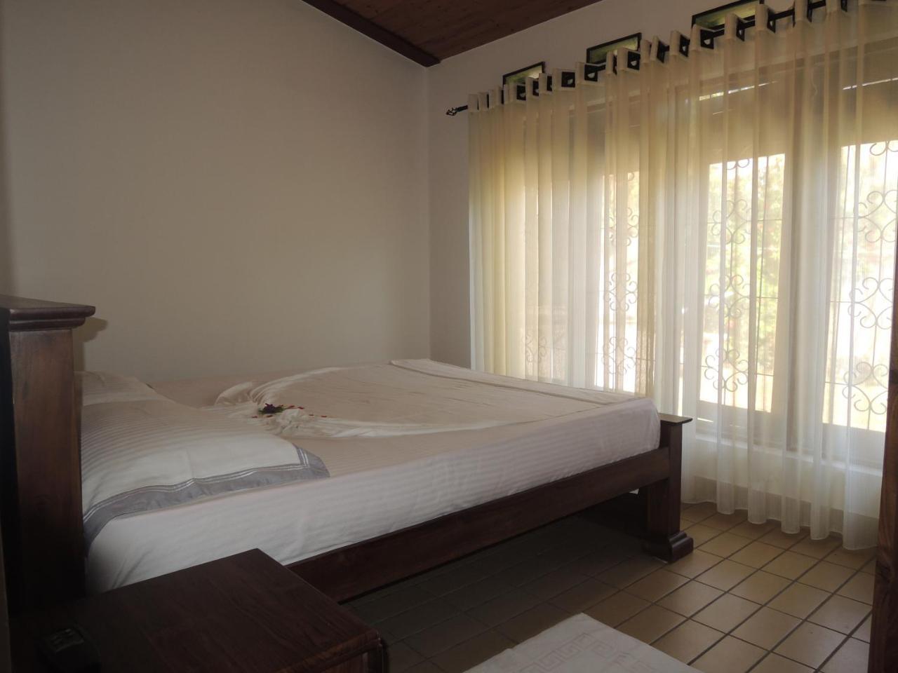 Hostel Residence Бентота Экстерьер фото